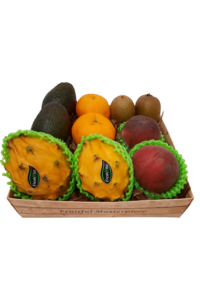Blooming Premium Fruit Gift Hamper